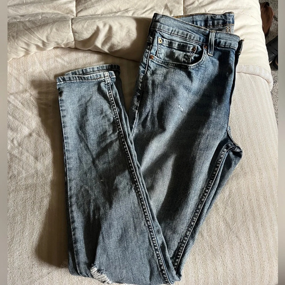 Levi’s Mens Skinny Light Wash Ripped Jeans - Picture 5 of 11